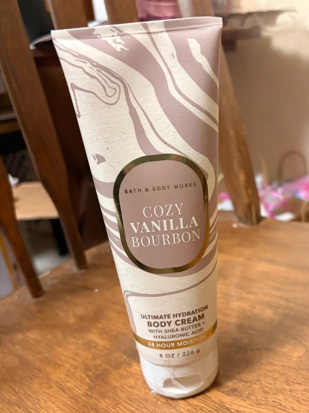 Bath & Body Works Cozy Vanilla Bourbon Body Cream - Soft Pink & Cream